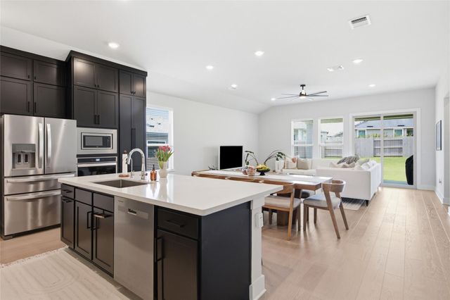 7712 Ellas Inlet DR, Austin, TX 78744