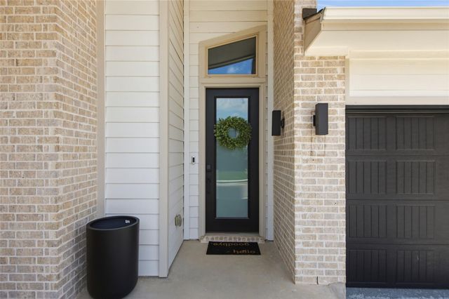 7712 Ellas Inlet DR, Austin, TX 78744