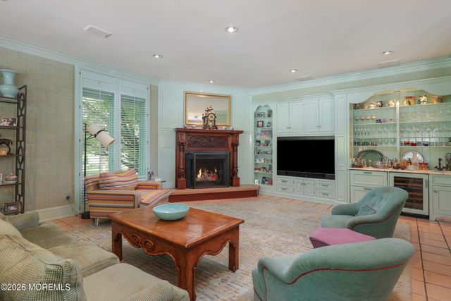 55 Bellevue Avenue, Rumson, NJ 07760