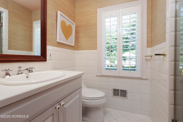 55 Bellevue Avenue, Rumson, NJ 07760