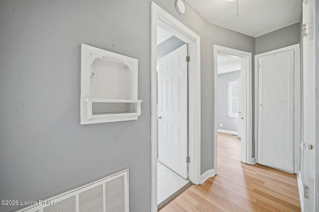 517 Harris Pl, Louisville, KY 40222