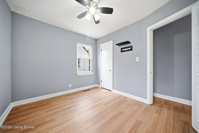 517 Harris Pl, Louisville, KY 40222