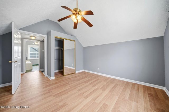 517 Harris Pl, Louisville, KY 40222