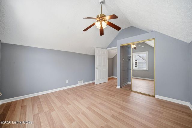 517 Harris Pl, Louisville, KY 40222