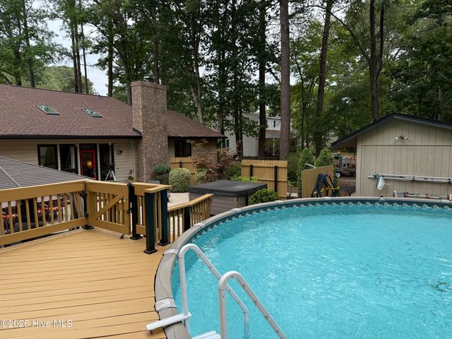 4605 Dewfield Drive N, Wilson, NC 27896