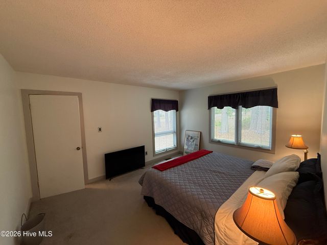 4605 Dewfield Drive N, Wilson, NC 27896