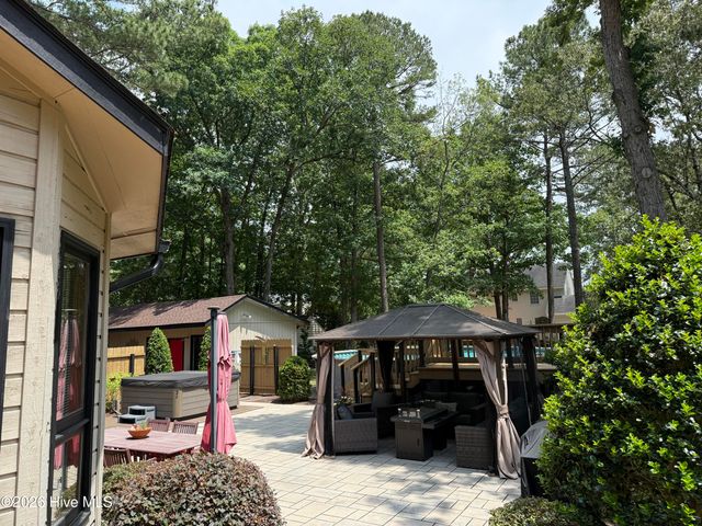 4605 Dewfield Drive N, Wilson, NC 27896