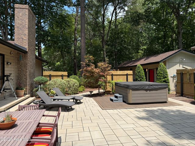 4605 Dewfield Drive N, Wilson, NC 27896