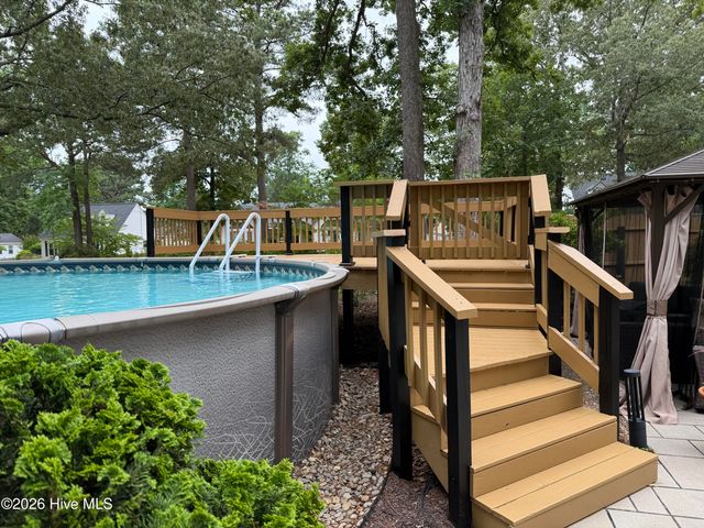4605 Dewfield Drive N, Wilson, NC 27896