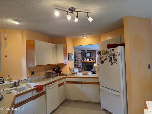 4605 Dewfield Drive N, Wilson, NC 27896
