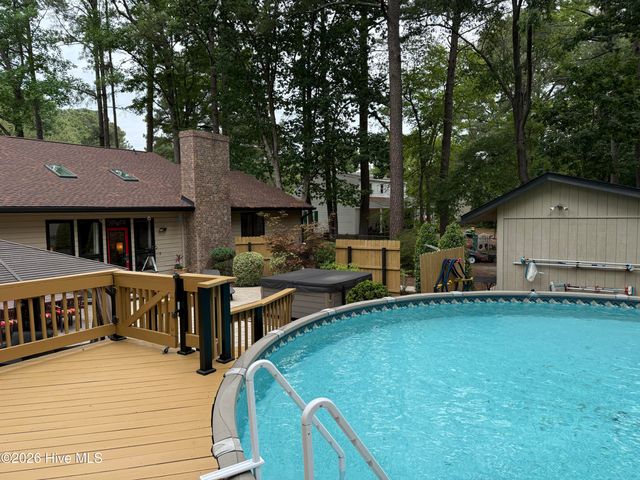4605 Dewfield Drive N, Wilson, NC 27896