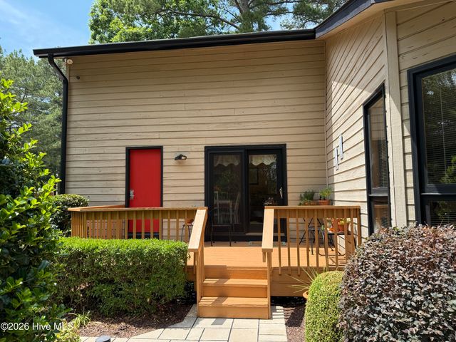4605 Dewfield Drive N, Wilson, NC 27896