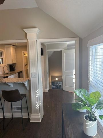 7800 W 64th Street, Mission, KS 66202