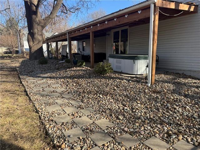 7800 W 64th Street, Mission, KS 66202