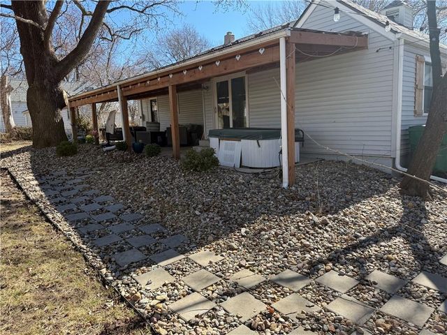 7800 W 64th Street, Mission, KS 66202