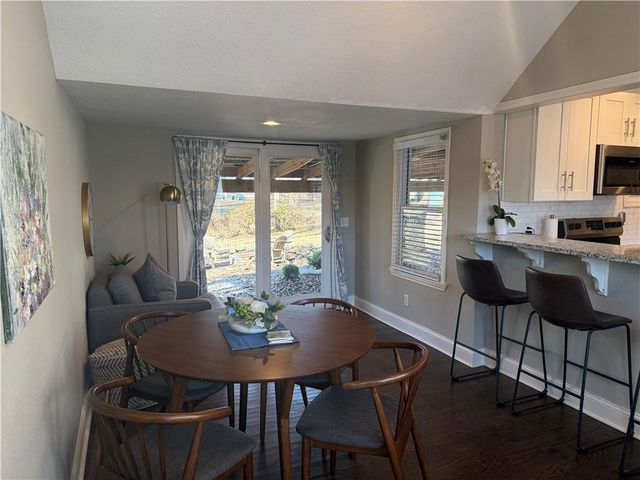 7800 W 64th Street, Mission, KS 66202