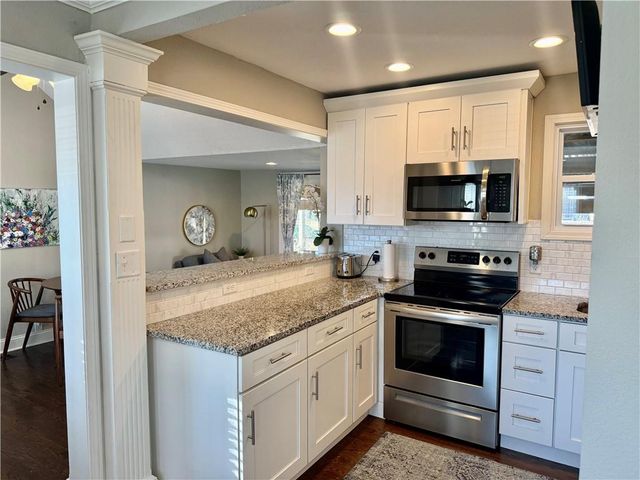 7800 W 64th Street, Mission, KS 66202