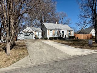 7800 W 64th Street, Mission, KS 66202