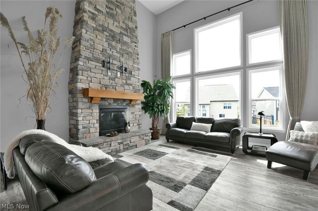 132 Cinnamon Teal Street, Pickerington, OH 43147