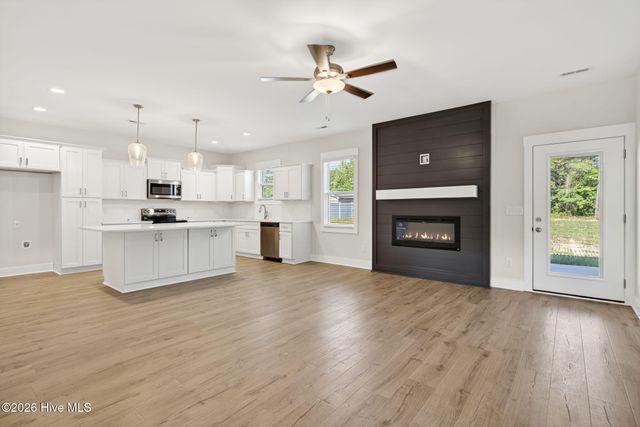 189 Thistle Court, Sanford, NC 27332