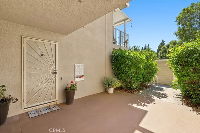 526 Calle Aragon B, Laguna Woods, CA 92637