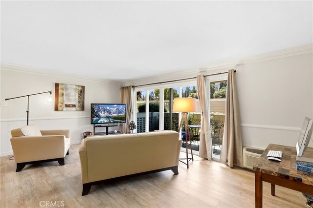 526 Calle Aragon B, Laguna Woods, CA 92637
