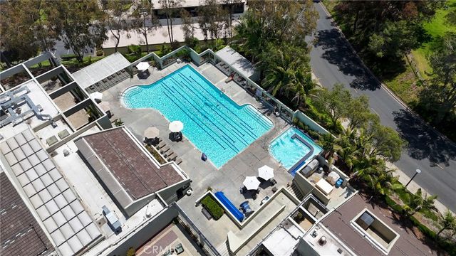526 Calle Aragon B, Laguna Woods, CA 92637