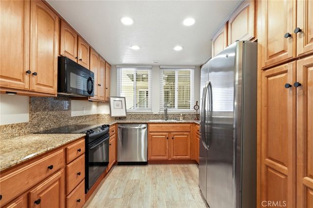 526 Calle Aragon B, Laguna Woods, CA 92637