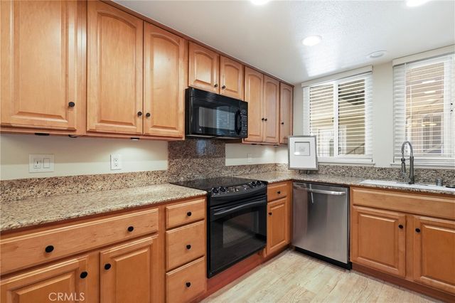 526 Calle Aragon B, Laguna Woods, CA 92637
