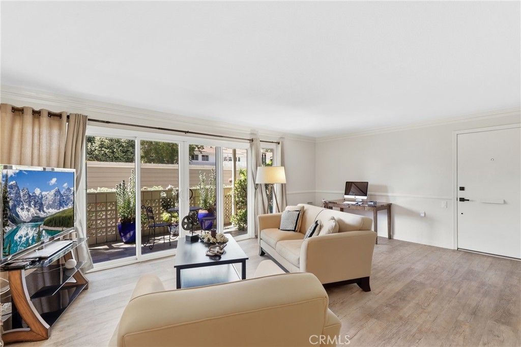 526 Calle Aragon B, Laguna Woods, CA 92637 — photo 4