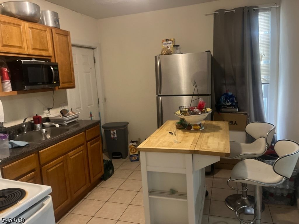 40 Arlington Ave, Newark City, NJ 07104 — photo 4