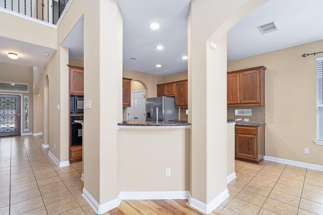 620 Middle Creek DR, Buda, TX 78610