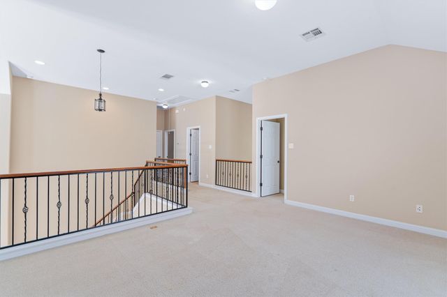 620 Middle Creek DR, Buda, TX 78610