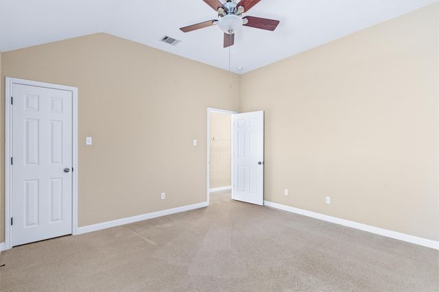 620 Middle Creek DR, Buda, TX 78610