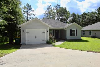102 Windsor Drive, Crestview, FL 32539