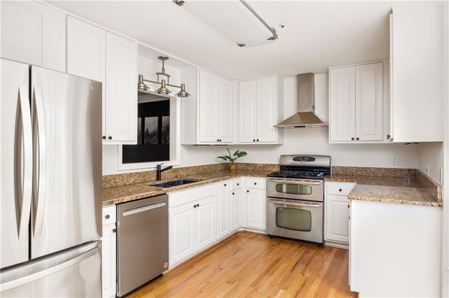 206 Cameron Place SE, Atlanta, GA 30339