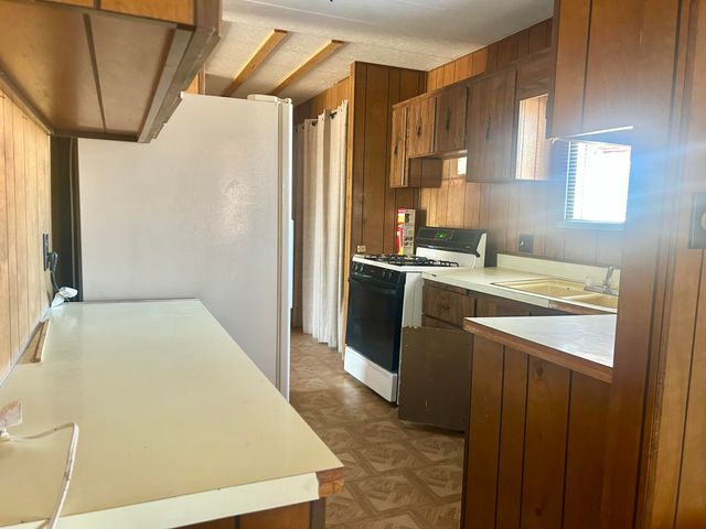 717 W Allen Avenue, Estancia, NM 87016