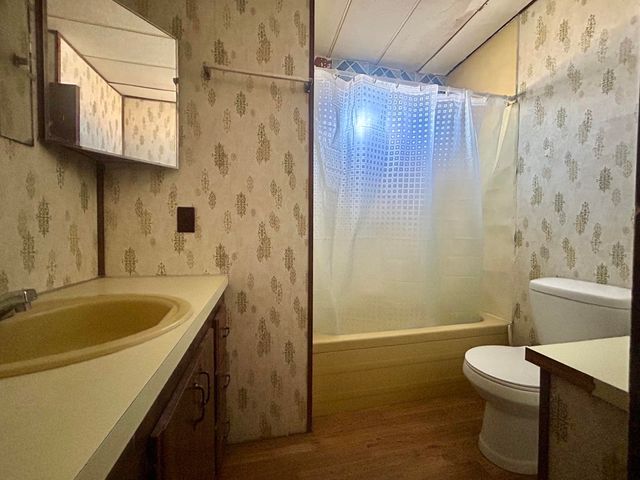 717 W Allen Avenue, Estancia, NM 87016