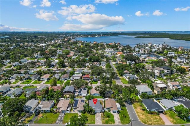 1889 MONTANA AVENUE NE, St Petersburg, FL 33703