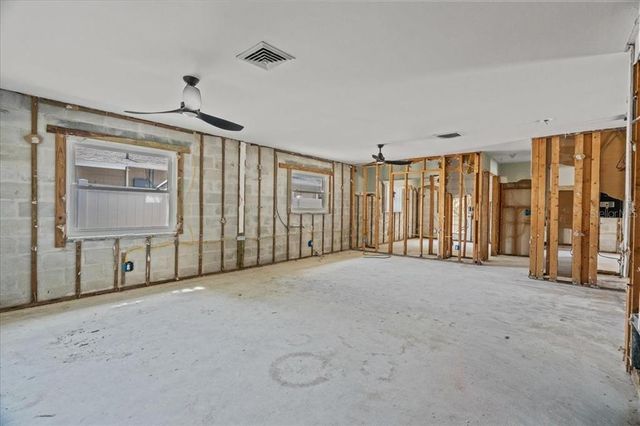 1889 MONTANA AVENUE NE, St Petersburg, FL 33703