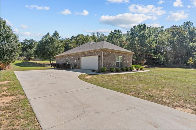 75 Spearhead Drive, Enterprise, AL 36330