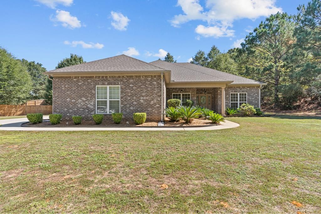 75 Spearhead Drive, Enterprise, AL 36330