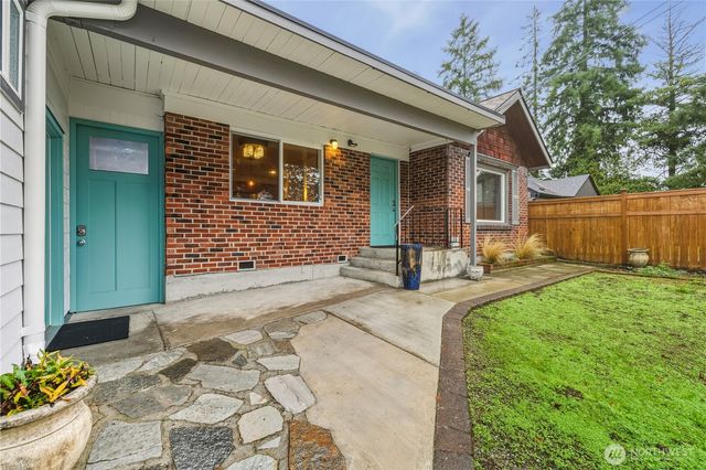 226 SW 131st Street, Burien, WA 98146