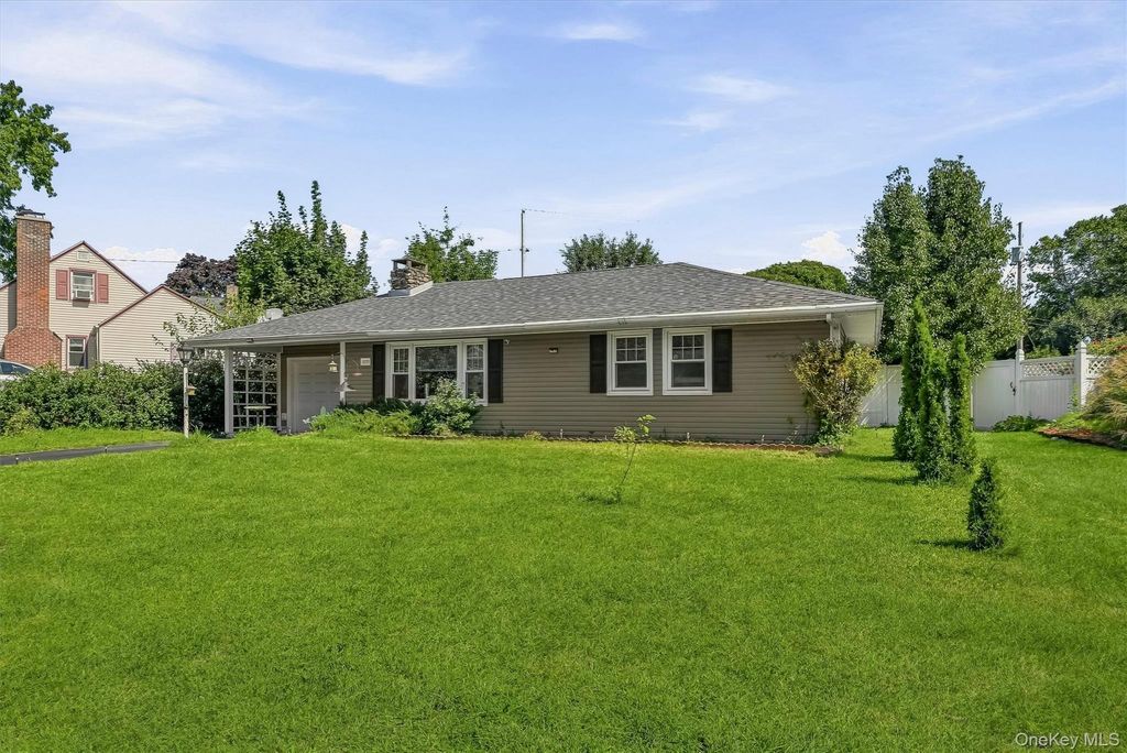 105 Pine Drive, New Windsor, NY 12553 — photo 3