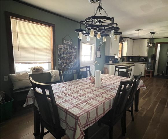 504 Henson Street, El Campo, TX 77437