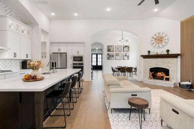2438 Magnolia Bloom Court, Brookshire, TX 77423
