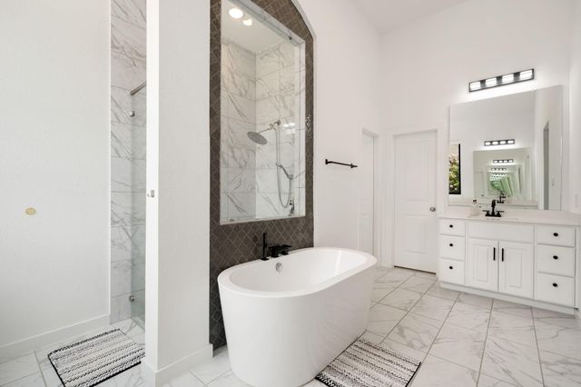 2438 Magnolia Bloom Court, Brookshire, TX 77423