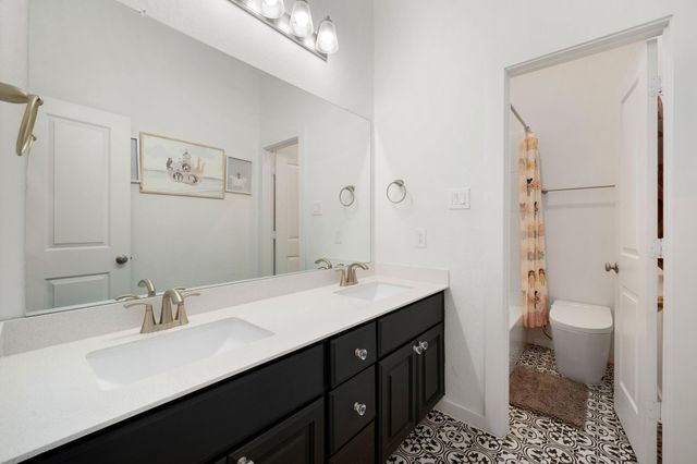 2438 Magnolia Bloom Court, Brookshire, TX 77423