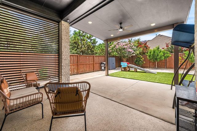 2438 Magnolia Bloom Court, Brookshire, TX 77423
