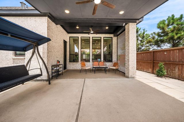 2438 Magnolia Bloom Court, Brookshire, TX 77423